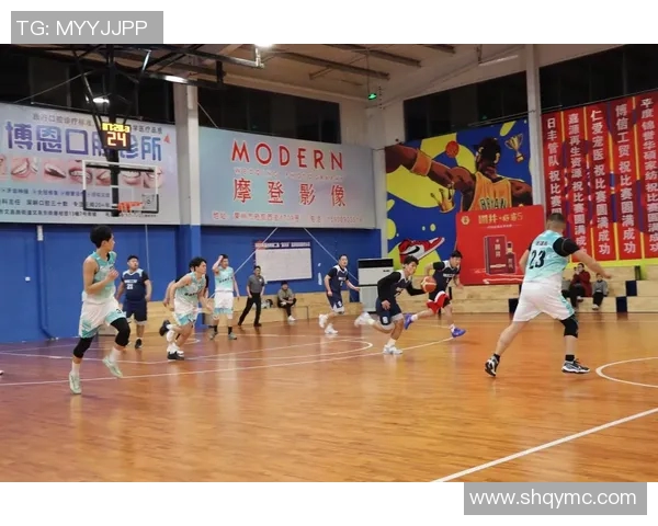 南京篮球队配合变革引发热议球迷期待新战术带来的精彩表现