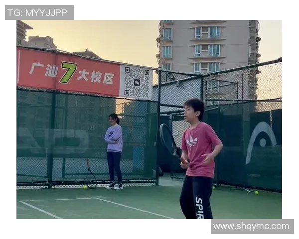 重庆网球队实力引发热议网球界对其表现展开激烈讨论