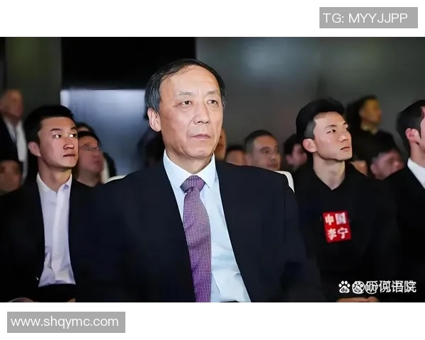 中国足球明星因违规行为遭到处罚引发广泛关注和讨论 中国足球明星因违规行为遭到处罚引发广泛关注和讨论
